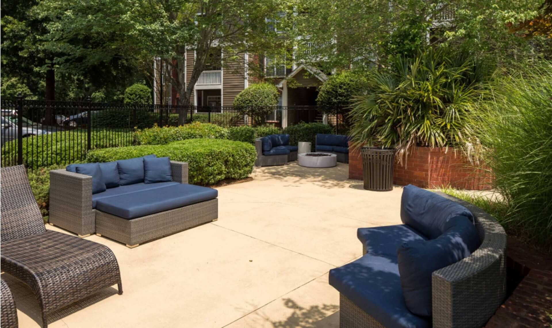 outside at sandy springs apartments the retreat at river park